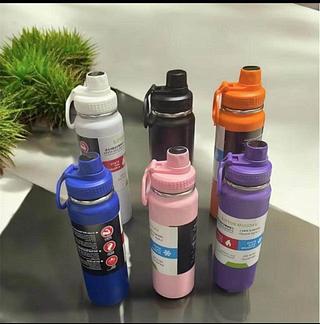 GARRAFA TÉRMICA ESPORTIVA COM TERMÔMETRO DIGITAL 800ml